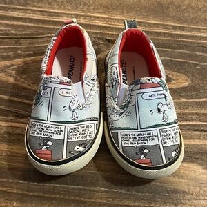 Gap and peanuts collaboration slip on loafer toddler size 5